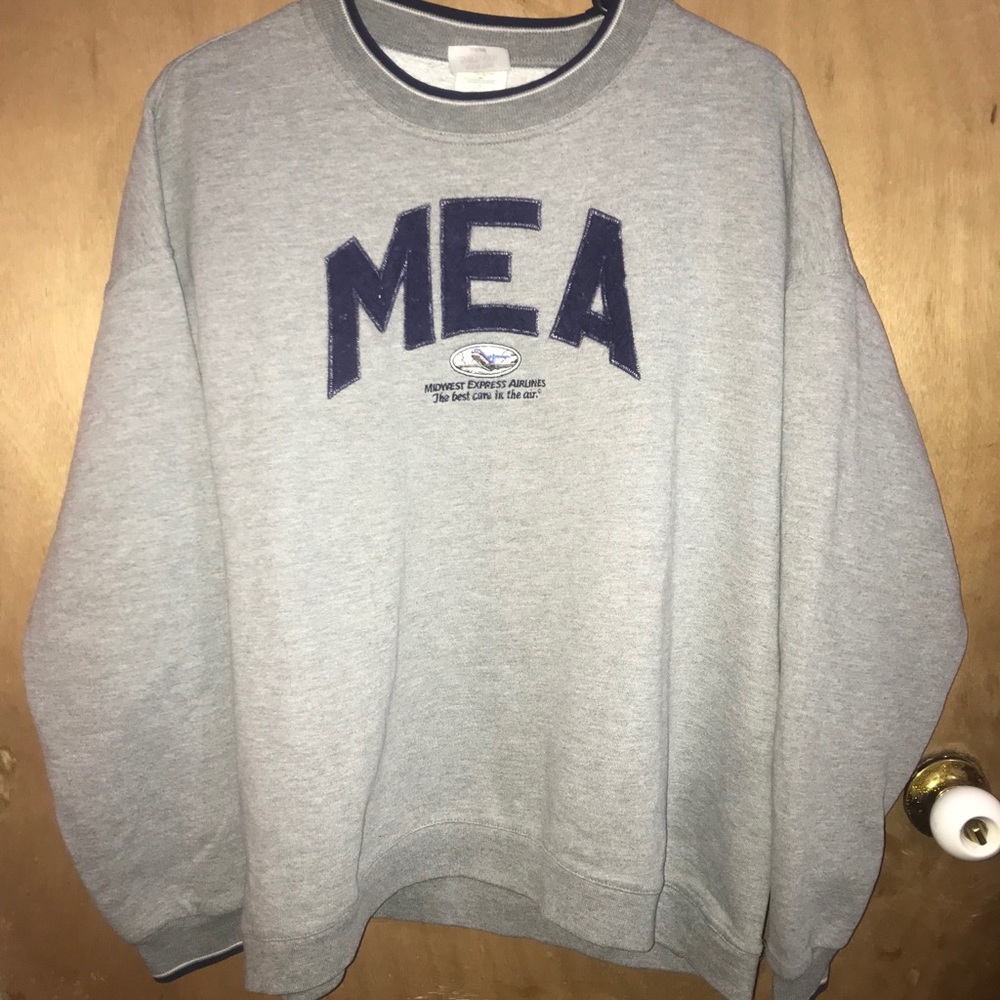 Jerzees Midwest express airlines sweatshirt